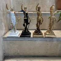مجسمه فرشته الهه ترازو عدالت دکوری ۳۰سانتی