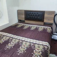 تخت دونفره چک دار بسیار تمیز سالم کلی جا داره|تخت و سرویس خواب|مشهد, یوسفیه (شهرک غرب)|دیوار