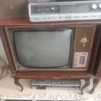 تلویزیون کمدی قدیمی|کلکسیون اشیاء عتیقه|کرمان, |دیوار