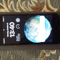اپل iPhone 8 با حافظهٔ ۲۵۶ گیگابایت