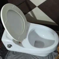 توالت فرنگی و روشویی
