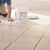 کار کاشی کاری و سرامیک کف پذیرفته میشود