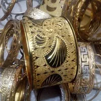 فروش پشتی مبلی7عدد بدلیجات رنگ ثابت ووسایل خانه|بدلیجات|بندر ماهشهر, |دیوار