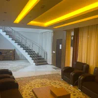 اجاره روزانه ویلااستخر دار مجلل ساحلی محمود اباد