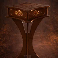 کنار سالنی . لوستر چوبی