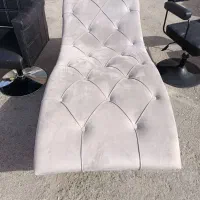 تجهیزات آرایشگاهی قیمت مناسب|آرایشگاه و سالن‌های زیبایی|شیراز, پودنک|دیوار