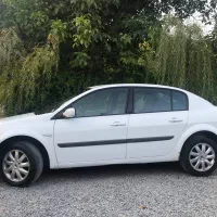 مگان اتومات ۲۰۰۰ سالم و سرحال