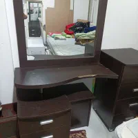 میز ارایشی سالم و نو