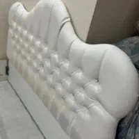 تخت دو نفره روکش تاج چرم