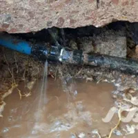 نشتیابی نشت یاب بادستگاه نقطه زن درمقیاس یک کاشی
