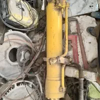 فروش جک هیدرولیکی قسمت عقب تیغه بولدوزر