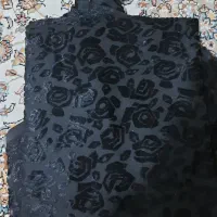 چادرمجلسی|لباس|قم, وادی السلام|دیوار