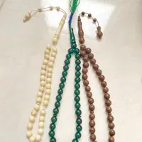 تعدادی نگین و تسبیح|جواهرات|تبریز, |دیوار