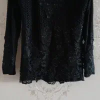 بلوز مشکی کار شده به همراه شلوار