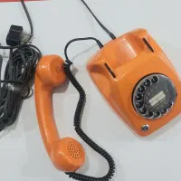 تلفن قدیمی|تلفن رومیزی|کلاله, |دیوار