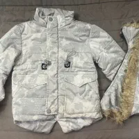 کاپشن و لباس مناسب فصل کودک مناسب۲-۳ سال در حد نو