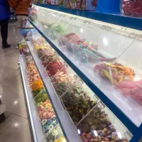 فروشنده کانتر شکلات و پاستیل