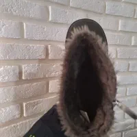 بوت پشمی وارداتی قیمتش 2 ملیون تومن هستش|کیف، کفش، کمربند|سیاهکل, |دیوار