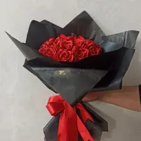 گل رومانی قرمز|بدلیجات|تربت جام, جامی|دیوار