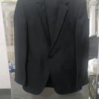 کت شلوار یک بار فقط پوشیده شده