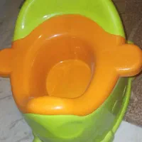 توالت فرنگی کودک و کریر و رو روک و تاب|اسباب و اثاث بچه|همدان, |دیوار