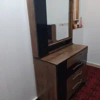 فروش تخت خواب دو نفره همراه با میز آرایش