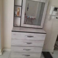 با سلام یک عدد اینه کنسول ک باکس دار هستش