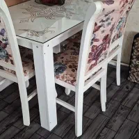 میز غذاخوری