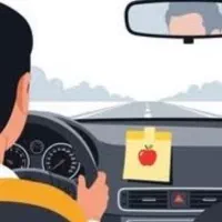 راننده با خودرو