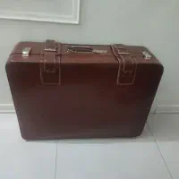 چمدان عتیقه چرم قدیمی