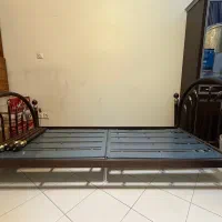 تخت خواب فلزی
