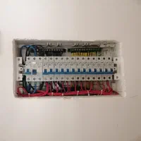 برقکار ساختمان صنعتی لاین نوری ایفون هالوژن اتصالی|خدمات پیشه و مهارت|شیراز, آزادگان|دیوار