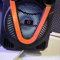 اسپیکر حرفه ای چمدانی با کیفیت