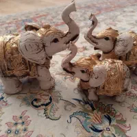 فیل دکوری سایز متوسطش گوشش شکسته  بقیه سالمن