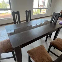 ناهار خوری و میز وسط