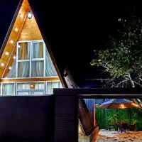 اجاره کلبه سوییسی دوخوابه  شیک در بندر انزلی