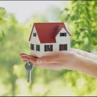 فروش-ملک-تجاری-مسکونی-چند-باب-مغازه-یک-خانه-و-حیاط