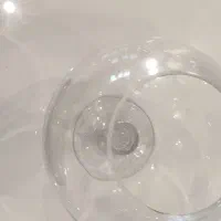 ظرف شیشه ای پایه دار