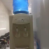 آبسرد کن وآبگرمکن برند ایستکول بایخچال کوچک