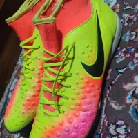 کتونی فوتسال