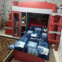 تخت دو طبقه با یک عدد تشک