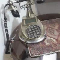 تلفن رومیزی سالم قیمت۴۰۰هزارتومان