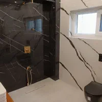 کارگر کاشیکار .کاشی کار