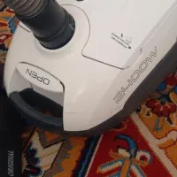 جاروبرقی زیروات ۲۴۰۰