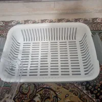 جانونی واستندلیوان|ظروف نگهدارنده، پلاستیکی، یک‌بارمصرف|دورود, |دیوار