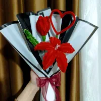 تعدادی گل زیبا|گل مصنوعی|یاسوج, |دیوار