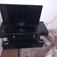 میز وتلویزیون