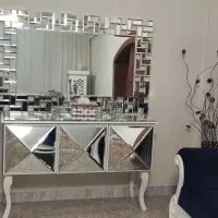 آیینه‌وکنسول