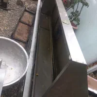 هود.  با قفسه اب چکان