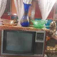 بلور وظروف. سرامیکی قدیمی